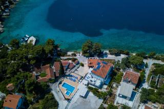 Boutique Guesthouse Sveti Petar, on the beach, heated pool & boat berth - ADULT ONLY - Nečujam - 4