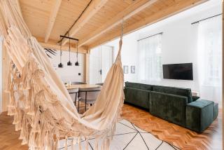 Old Town Apartment with Mezzanine by BookingHost - 7