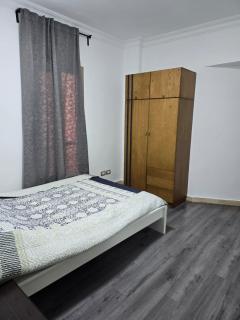 El-Shaikh Zayed, 6 october 3BHK flat- families only - 4