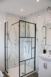 Stylish Retreat in Leigh-on-Sea - Southend-on-Sea - 4