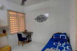 KLIA Minimalist Gr Fl Villa w free park & TV - Sepang - 7