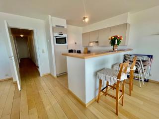 3BR Zeedijk apartment Ocean View - 8