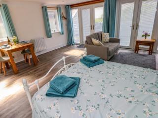 Tower Cottage - Pembroke - 2