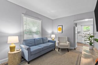 Duplex Hideaway in Saint Charles MO - 9