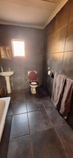 Henning nest guest house - 8