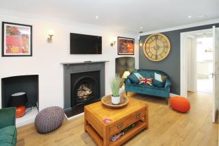 Chester City Centre Town House - 7