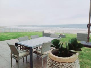 Beachfront Lux Escape - Hentiesbaai - 7