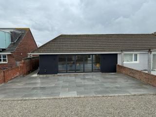 Bungalow on the beach - South Hayling - 6