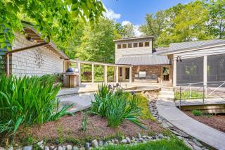 Lakefront Roxboro Home with Private Dock! - Roxboro - 9