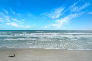 Marvel at the spectacular views from this bright corner condo! - New Smyrna Beach - 7