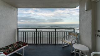 Direct Oceanfront Beach Retreat with 2 Complex Pools! - New Smyrna Beach - 8