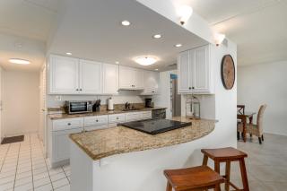 Coastal condo with beachfront views and pool access! - New Smyrna Beach - 4