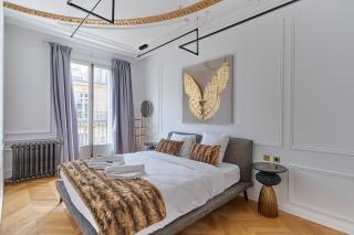 Sublime Apartment Montaigne Arc de Triomphe by Studioprestige - Paris - 9