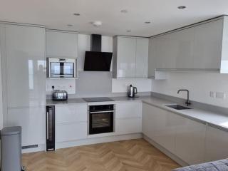 16 Cambrian Court - New apartment with stunning sea views - Penmaen-mawr - 3