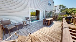 Bulldawg Beach Bunker - 405-D Miller Lane by Tybee Beach Vacation Rentals - Tybee Island - 1
