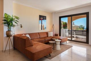 Charming 2-Bedroom with Beautiful Sea Views - Estepona - 9