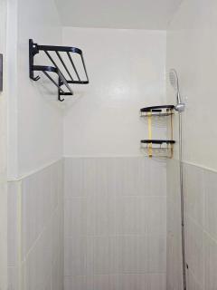 Bubu and son suites staycation beside enchanted kingdom - Santa Rosa - 1