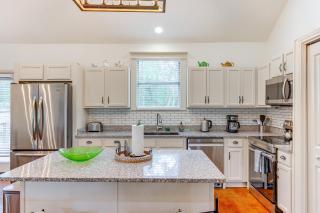 San Marcos Home with Fire Pit about 10 Mi to Downtown! - 9