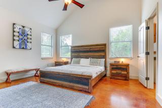 San Marcos Home with Fire Pit about 10 Mi to Downtown! - Wimberley - 3