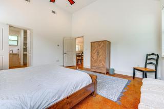 San Marcos Home with Fire Pit about 10 Mi to Downtown! - 2