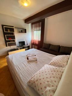 Dena Apartment - 5