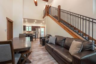 3BR Walk-In Near Silver Dollar City - Game Room - Pool - FREE TICKETS INCLUDED - RR93A - Branson - 3