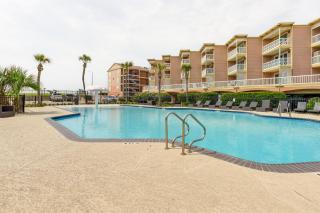 Galveston Beach Condo with Resort Amenities - Galveston - 9