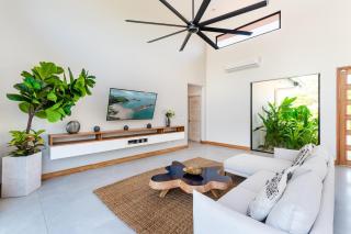 Beachside Bliss 4BR Lux Villa, Pool, Terrace, Golf - 1