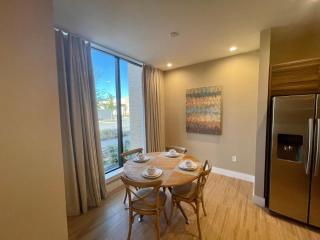 Home in Orlando 7 Min from Disney Parks and 20 from Universal - Sleeps 8! 4 bedrooms each with a private bathroom - Orlando - 5