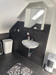 Angenehme Rooftop Suite in Unterheinriet - Untergruppenbach - 5