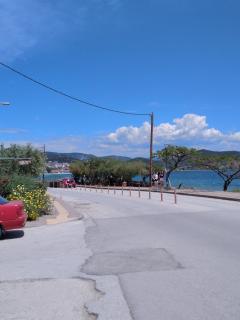 ISLAND VIEW BEACH APARTMENT - Néa Péramos - 9