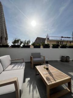Step One | Luxury Suites right in the heart of Acropolis next to metro station - Atenas - 5