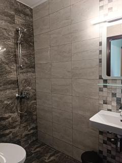 Coral Family Hotel - Chernomorets - 7