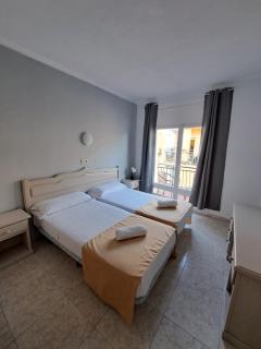 Hostal Caste - Lloret de Mar - 2