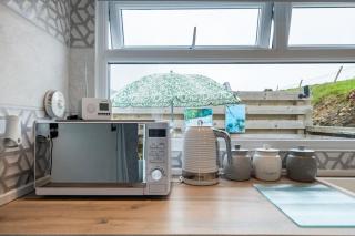 Adorable private couples retreat with hot tub - Llanfechell - 2