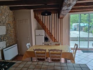 Charmante maison en pierres - 2