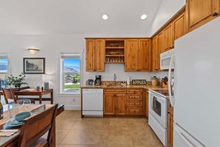 Crescent Bay Condo 207 - Meredith Lodging - Quincy - 7