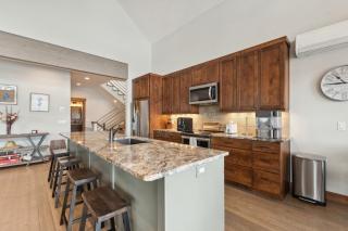 Oasis Lake House - Whitefish - 3
