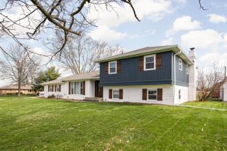 Hometown Hideaway - 4br25ba, Pool, Game Room - Greenwood - 1