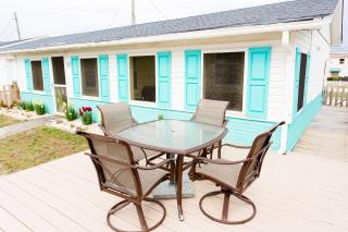 Bec's Beach Bungalow - Kure Beach - 7