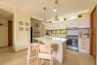 Océano azul en playa bonita O302 - 8