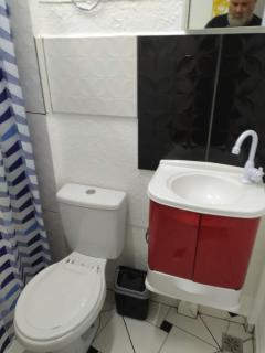 Pousada - Flat - Kitnet Mobiliada - 25m2 de Conforto e Segurança - Perto de Tudo - 2