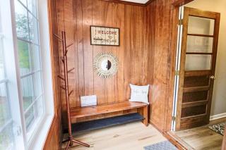 Bryan Lake Waterside Retreat - Lake Ann - 1