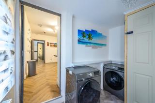 -RE7H- For your relaxed & Cosy Free Parking - 1