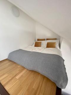 LOVELY Apartment - Graz - 1