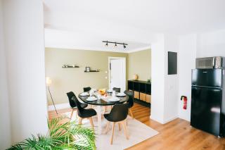 moderne, geräumige Wohnung neco appartments - Behrenhoff - 0