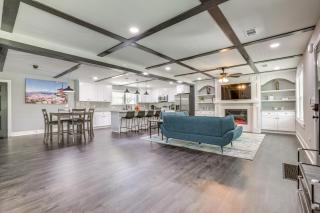 Modern Decatur Gem with Deck, 10 Mi to Atlanta - Decatur - 9