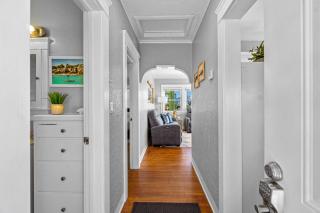 Bankers Hill Hideaway with AC Views and Parking - San Diego - 5