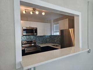 1 Bedroom Block off Madeira Beach -2 - 8