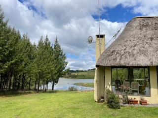 Lakeview Cottage, Curry's Post - SOLAR POWERED - Howick - 0